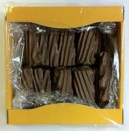 ARSENAL FAMILY COOKIES IN TOFFEE ICING 500G